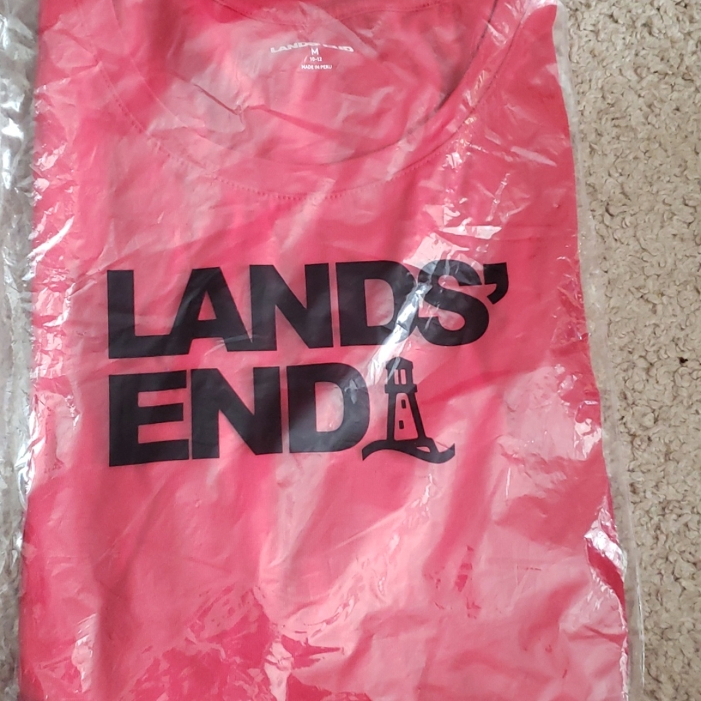 Lands End red tee